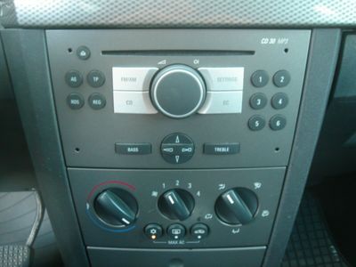 Opel Meriva 1 6i Automatik 1 Hd Klima Efh Zv Isof